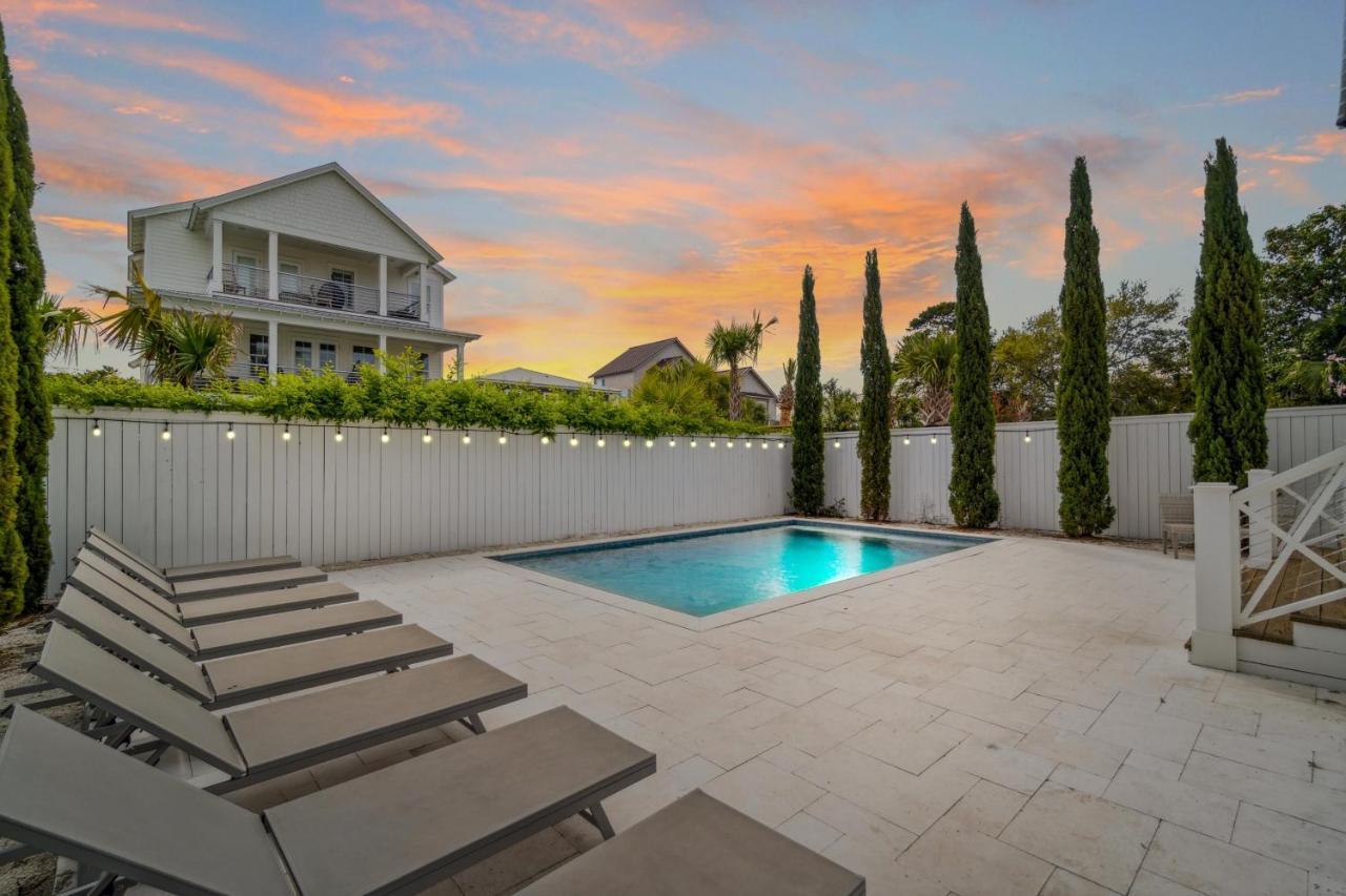 Crystal Tide With Heated Pool And Golf Cart Holiday home *