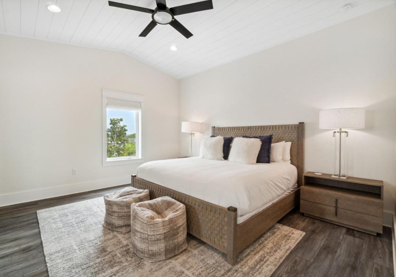 Crystal Tide With Heated Pool And Golf Cart *