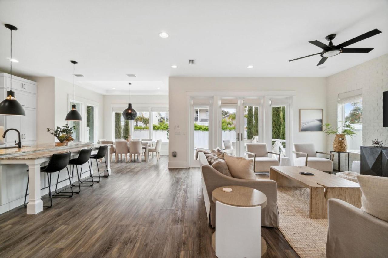 Crystal Tide With Heated Pool And Golf Cart Holiday home