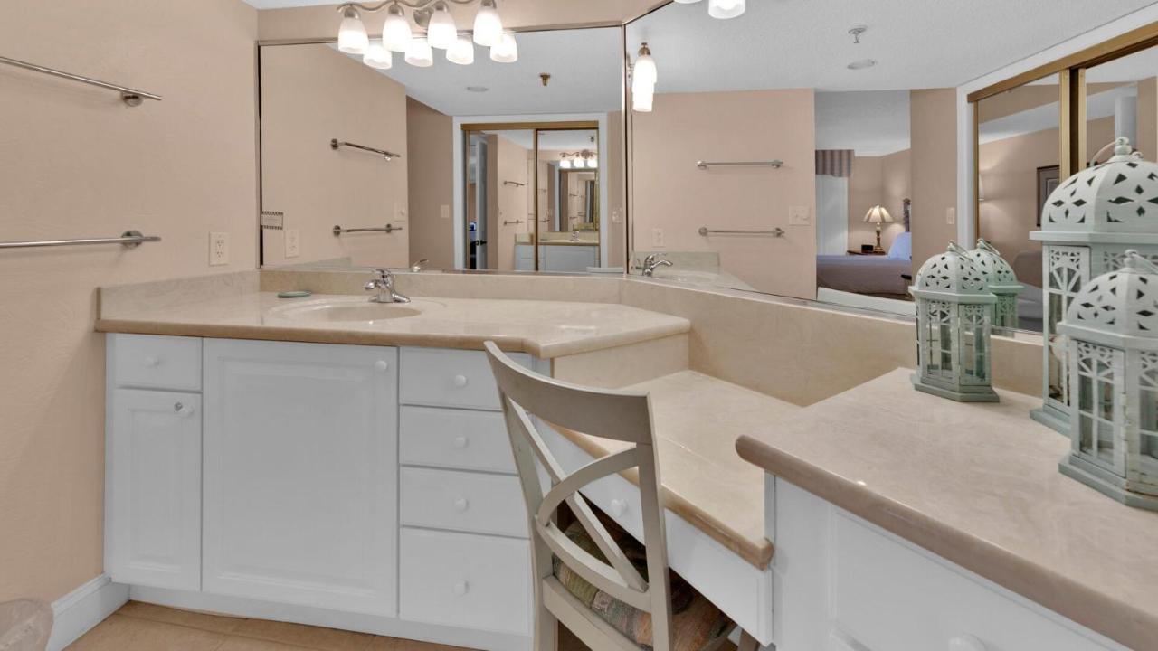 Inlet Reef 215 - Spacious With Complimentary Seasonal Service And Great Water Views Destin