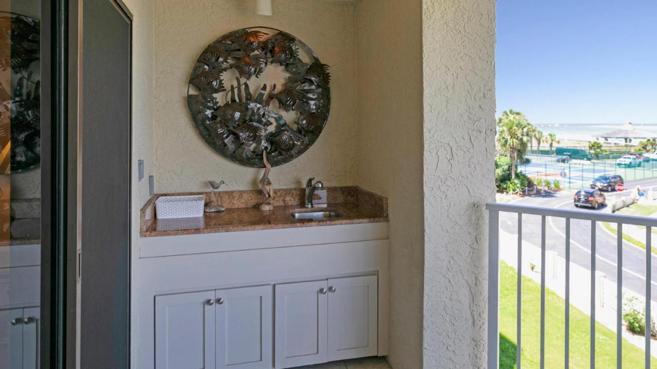 Inlet Reef 215 - Spacious With Complimentary Seasonal Service And Great Water Views * Destin