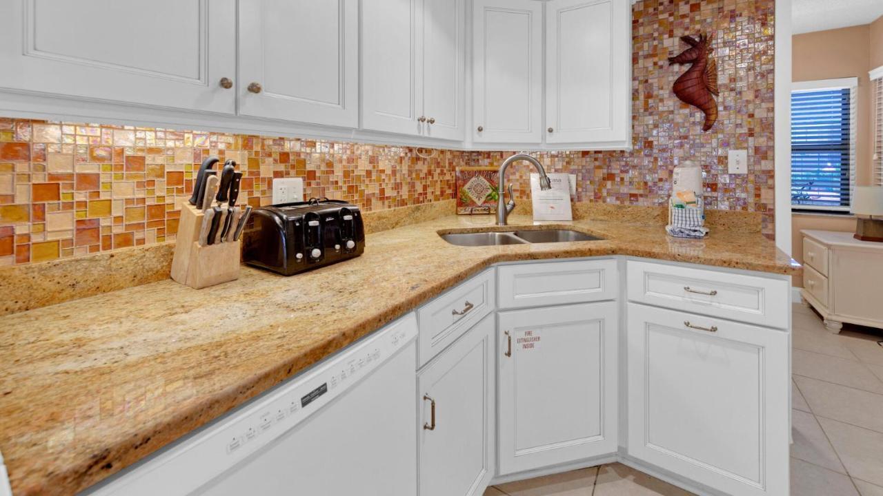 Inlet Reef 215 - Spacious With Complimentary Seasonal Service And Great Water Views *