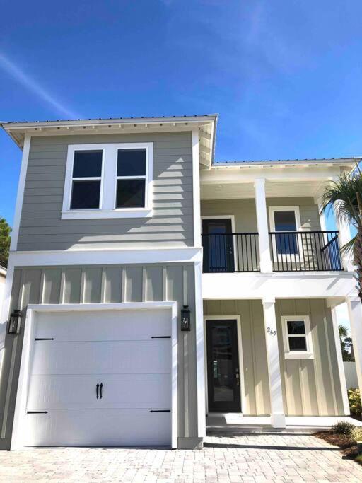 Spacious 4br With Golf Cart & Pool Access Holiday home Destin