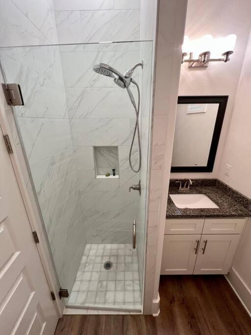 Spacious 4br With Golf Cart & Pool Access