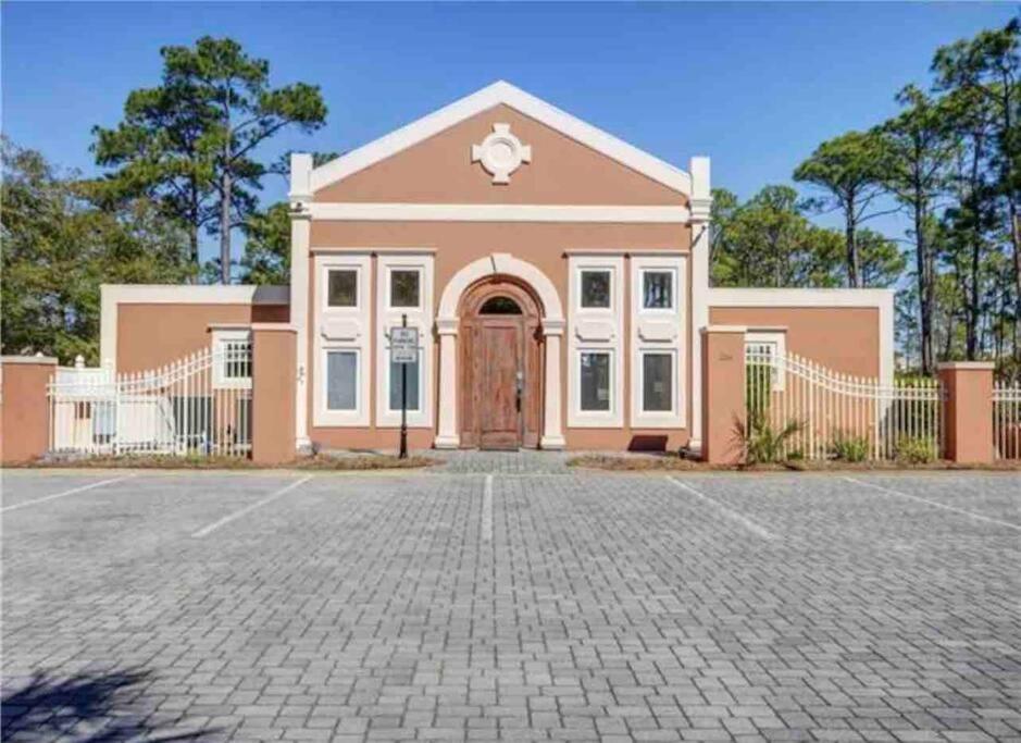 Spacious 4br With Golf Cart & Pool Access Holiday home