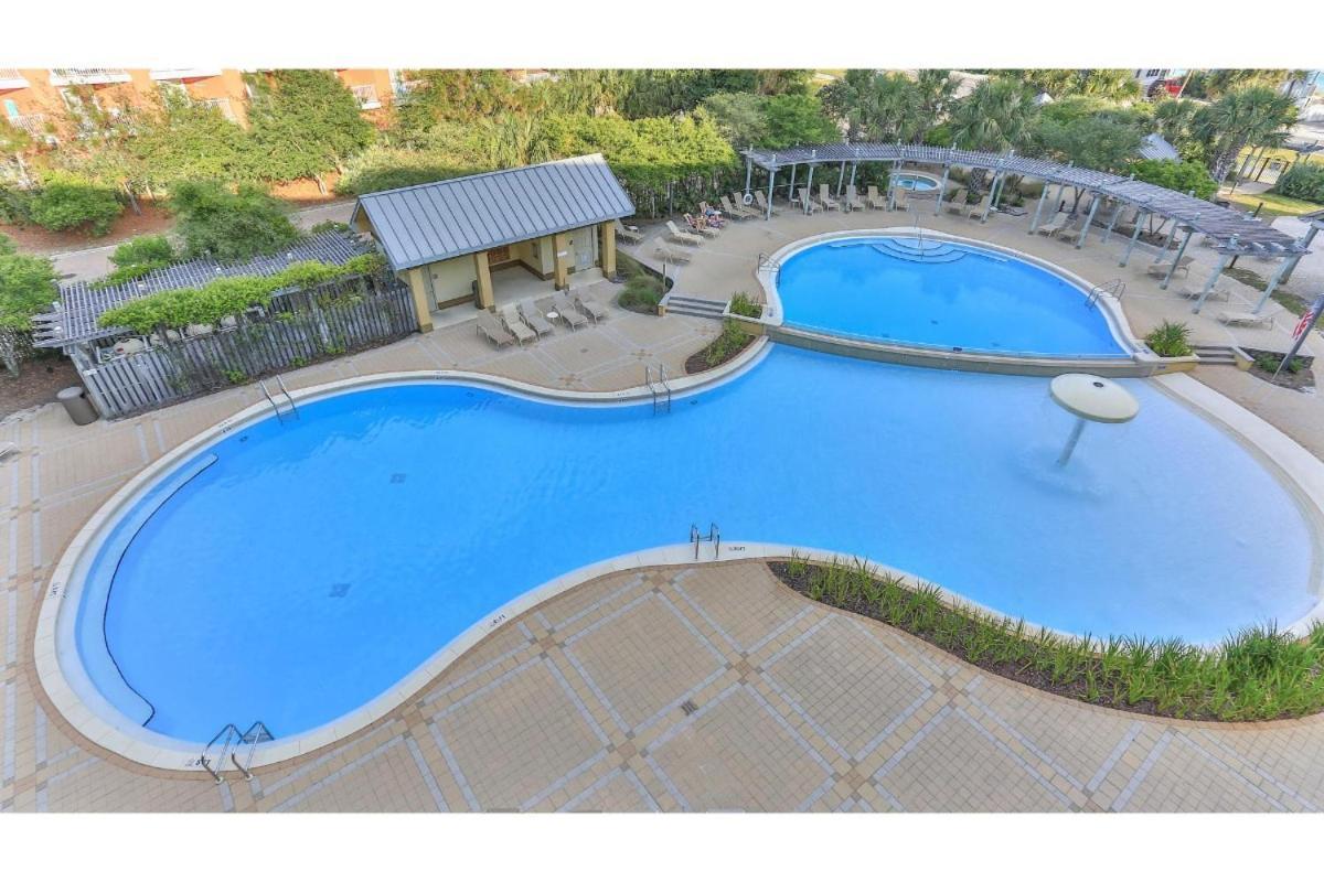 507 - Great Views Beautiful Decor Zero Entry Pool Holiday home *