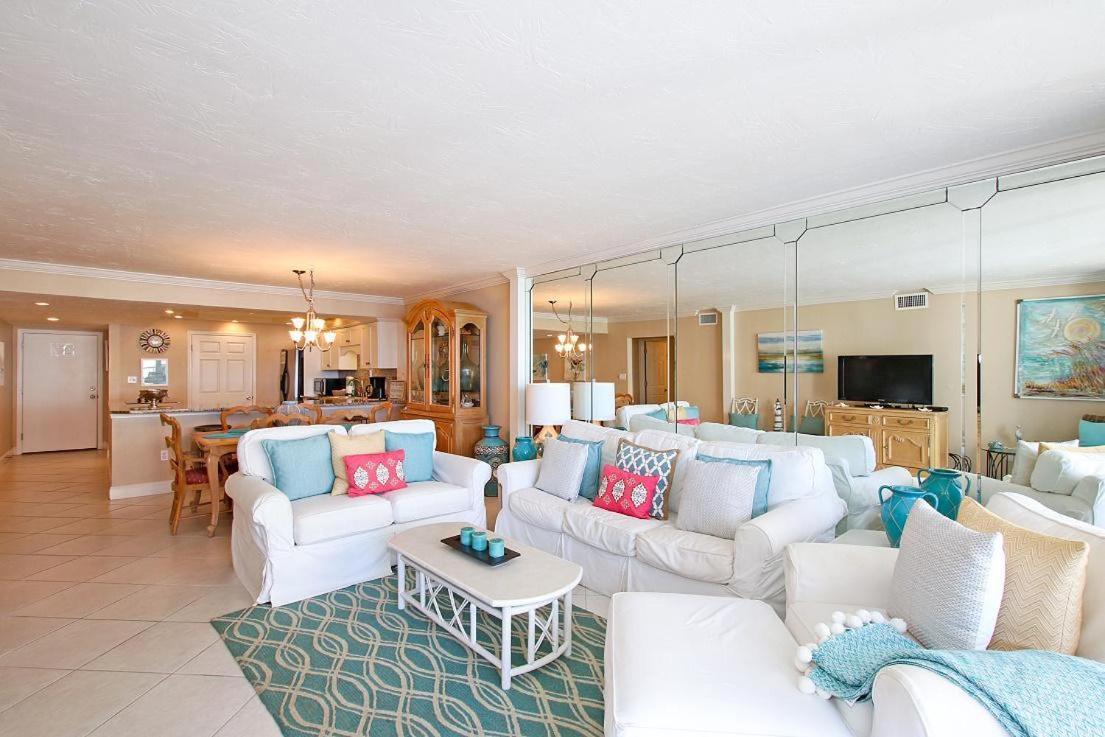 2063 Shoreline Towers - Beachfront Vacation Holiday home