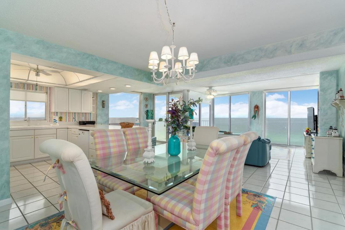 Holiday home 2096 Front 3 Bdrm Beachfront Free Setup *