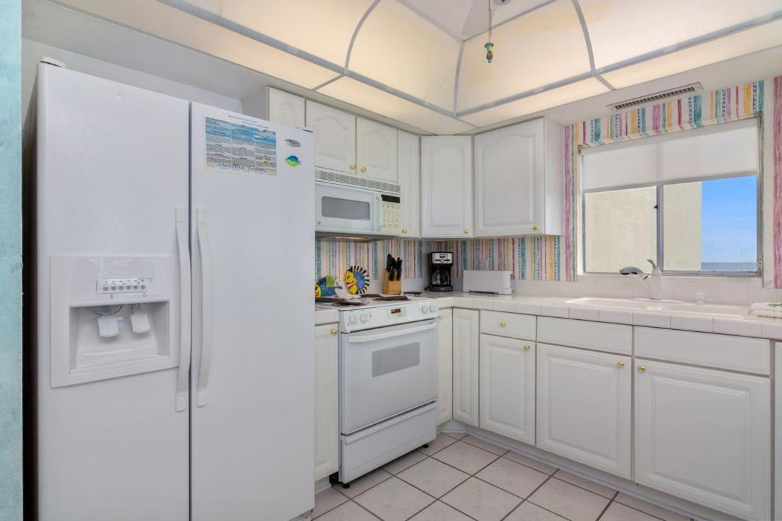 2096 Front 3 Bdrm Beachfront Free Setup