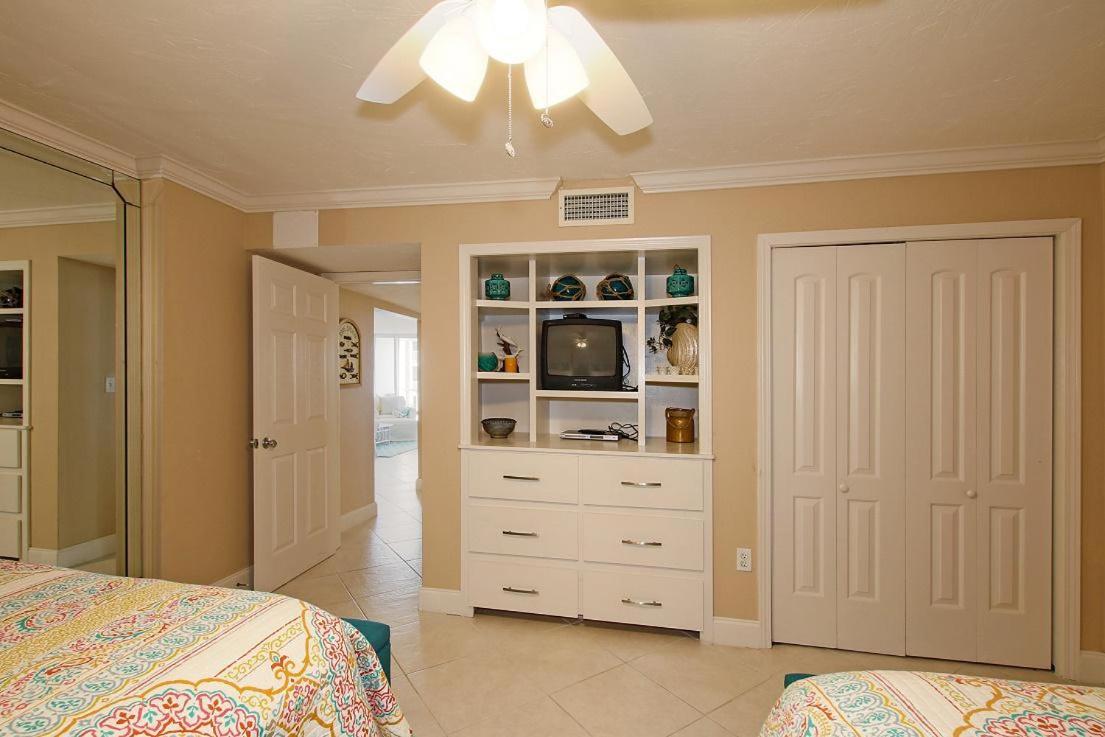 2063 Shoreline Towers - Beachfront Vacation * Destin