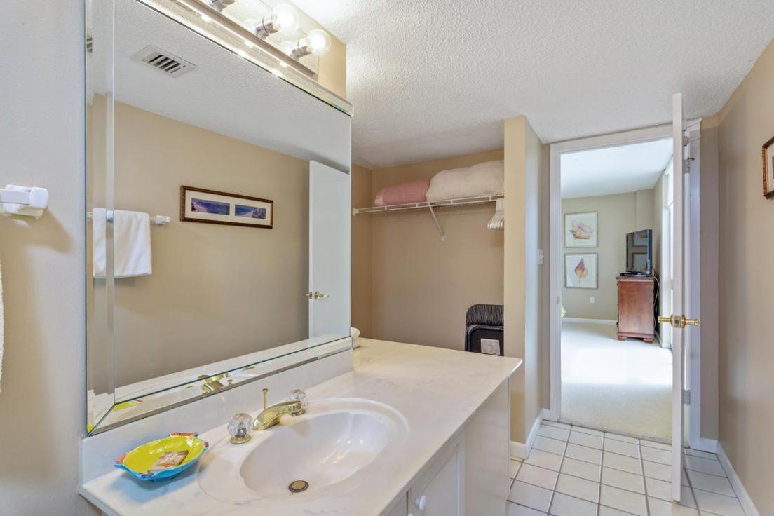 2096 Front 3 Bdrm Beachfront Free Setup * Destin