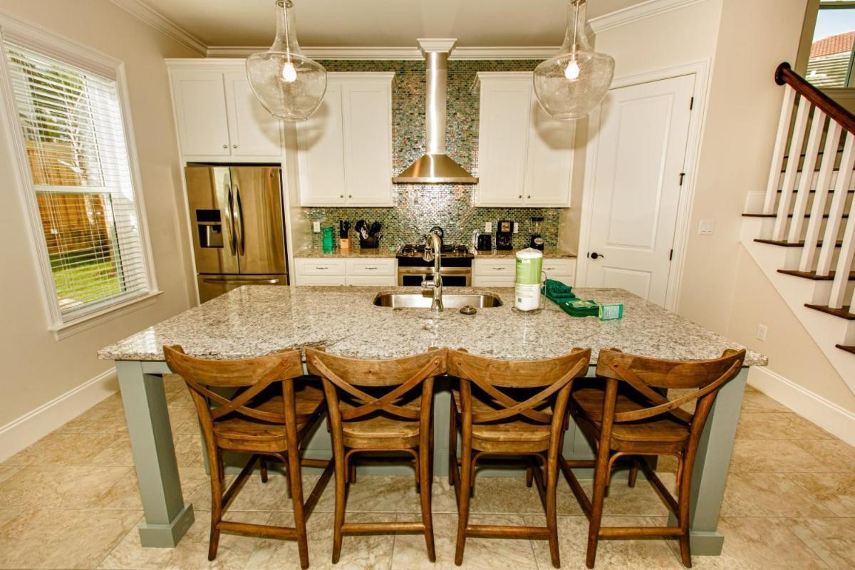 Holiday home Wanderlust - Modern Close To The Private Pool Destin