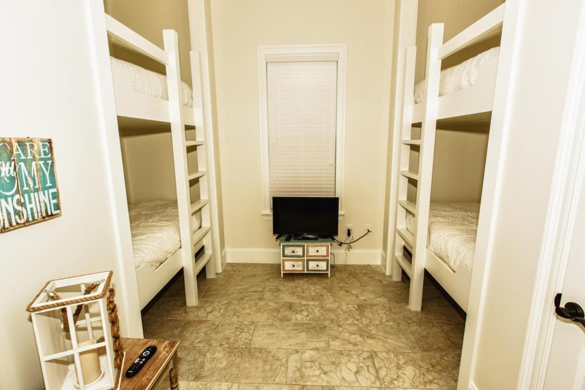 Wanderlust - Modern Close To The Private Pool Destin