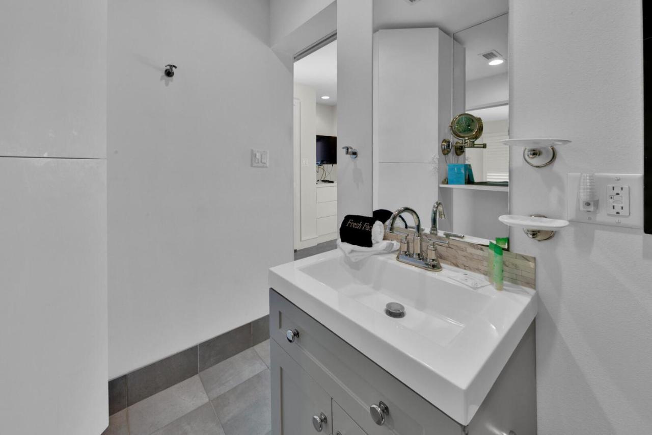 Aegean 211 - Updated 2nd Floor Aegean Holiday home Destin