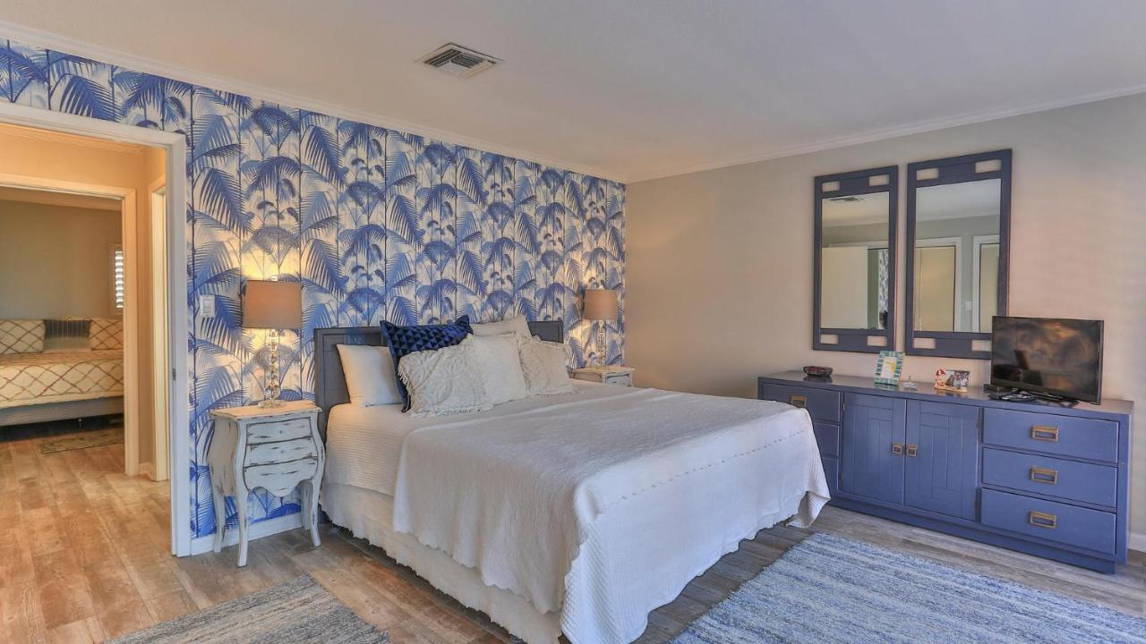 Aegean 210 - Updated 2 Bedroom 2 Bath At The Aegean * Destin