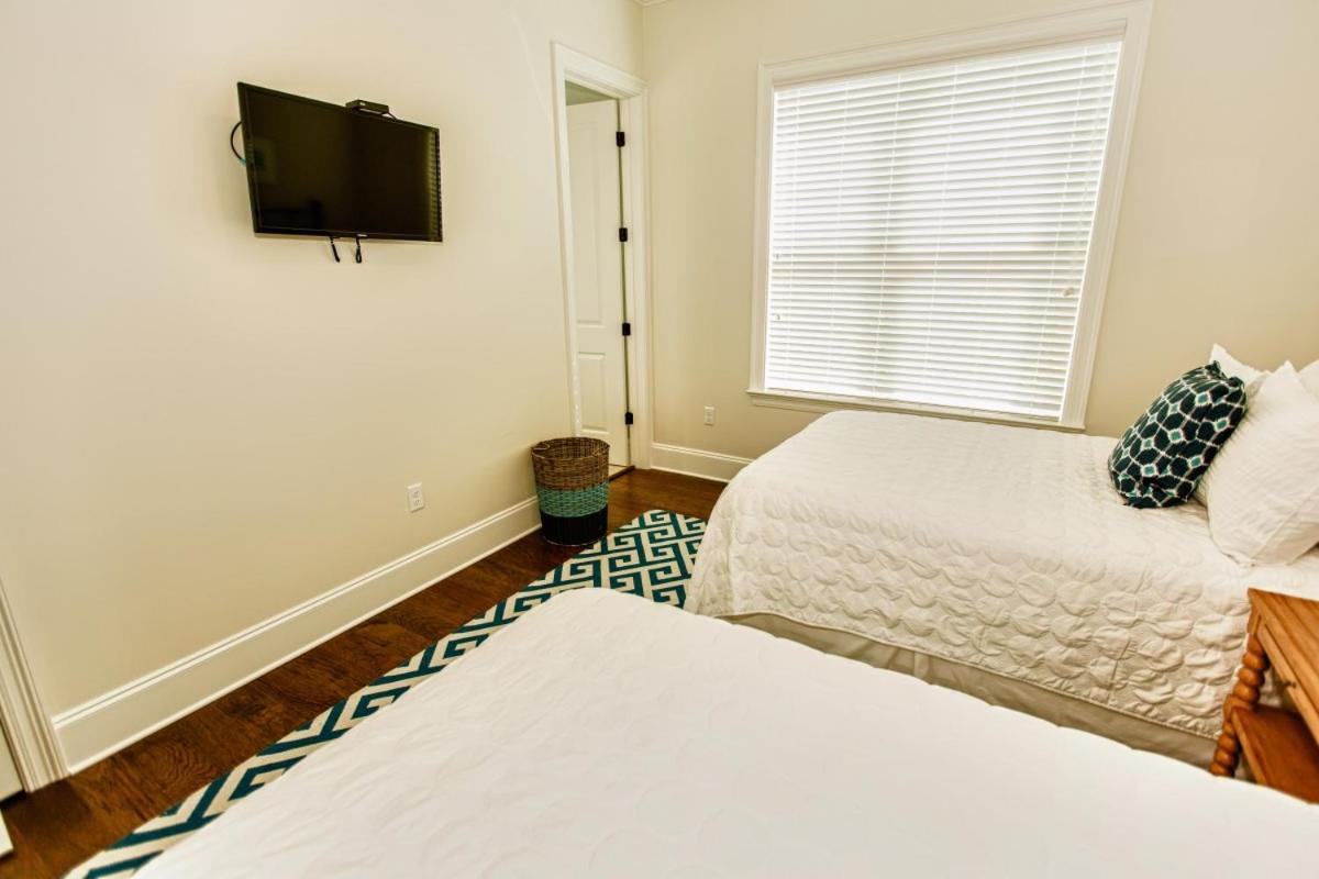 Wanderlust - Modern Close To The Private Pool Holiday home Destin