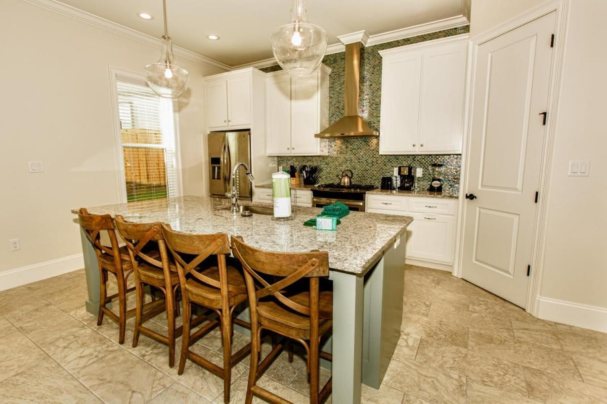 Wanderlust - Modern Close To The Private Pool Destin