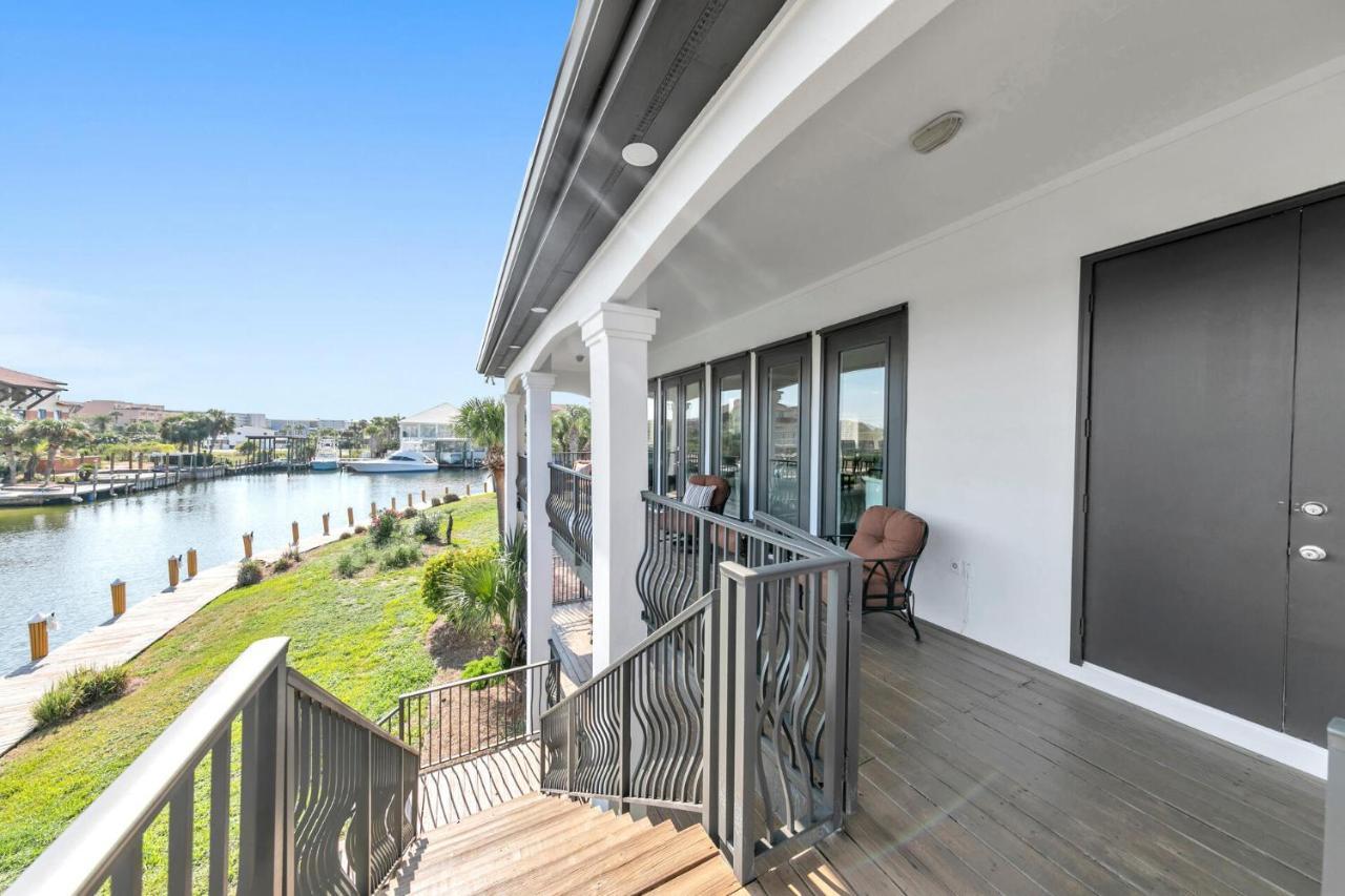Aqua Bella - Boater's Delight On Isle