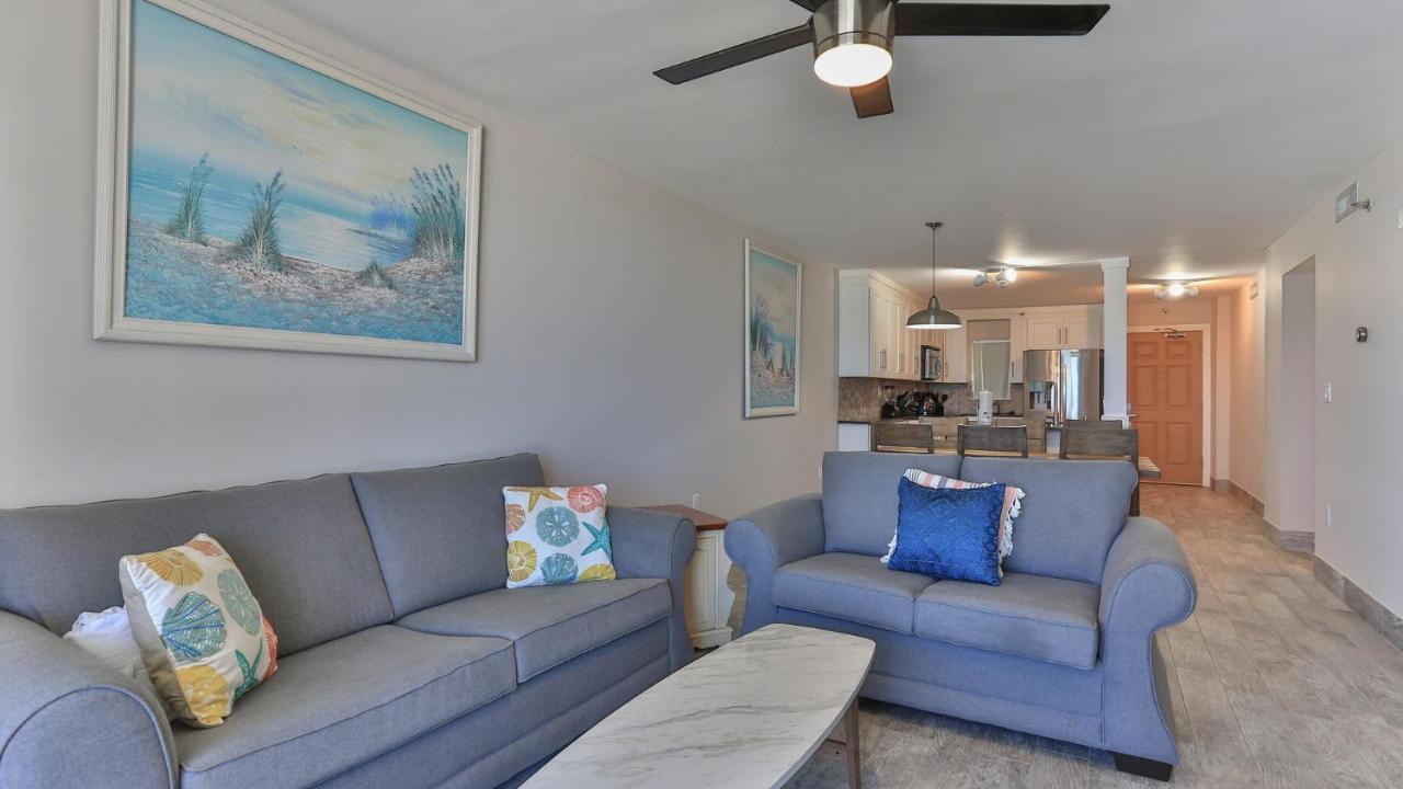 On The Gulf 604 - Updated Gulf Front Sixth Floor Holiday home
