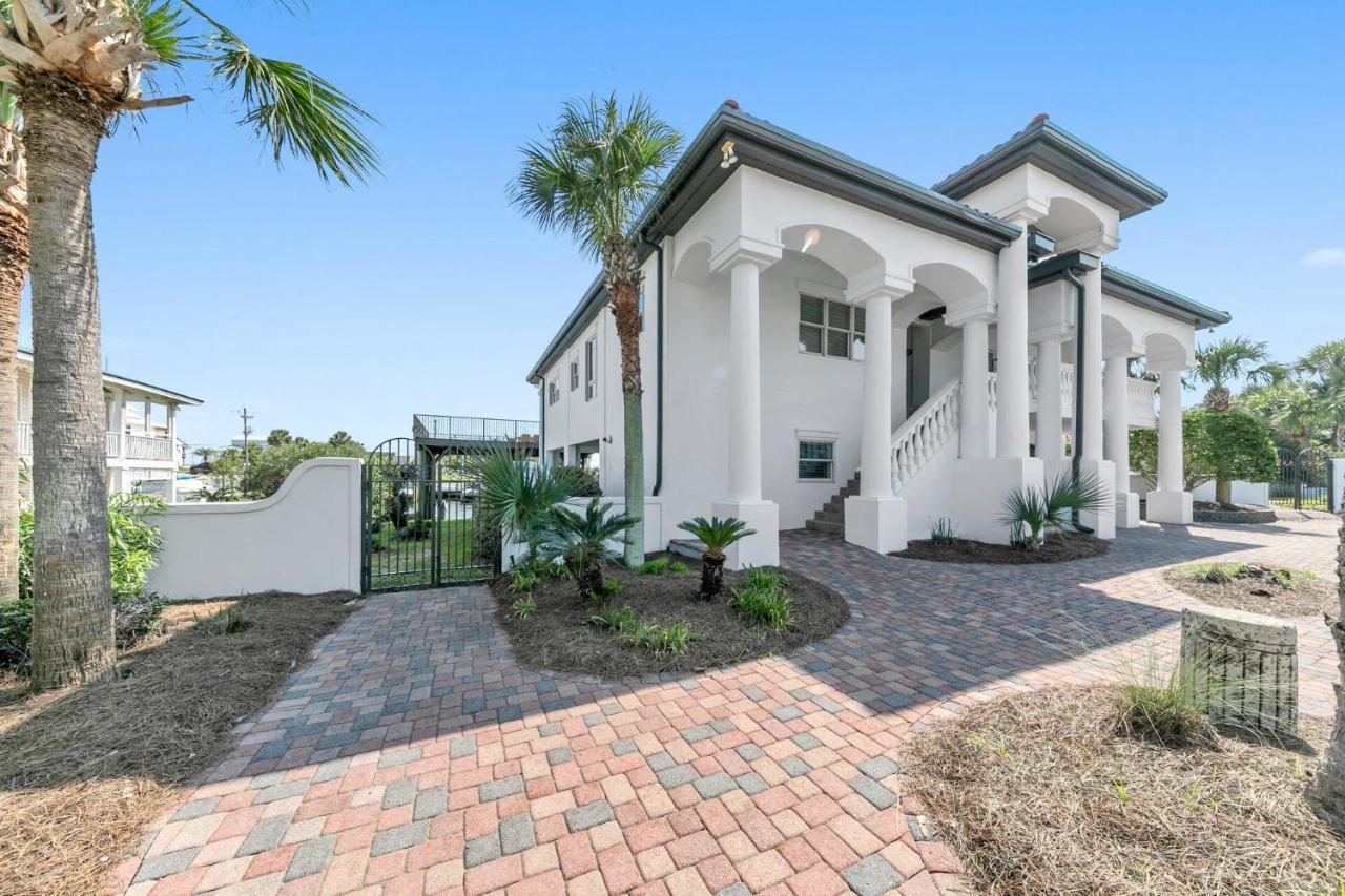 Aqua Bella - Boater's Delight On Isle Destin