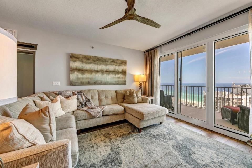 Ariel Dunes 2103 Salty Bull Fabulous Updated Condo! Destin