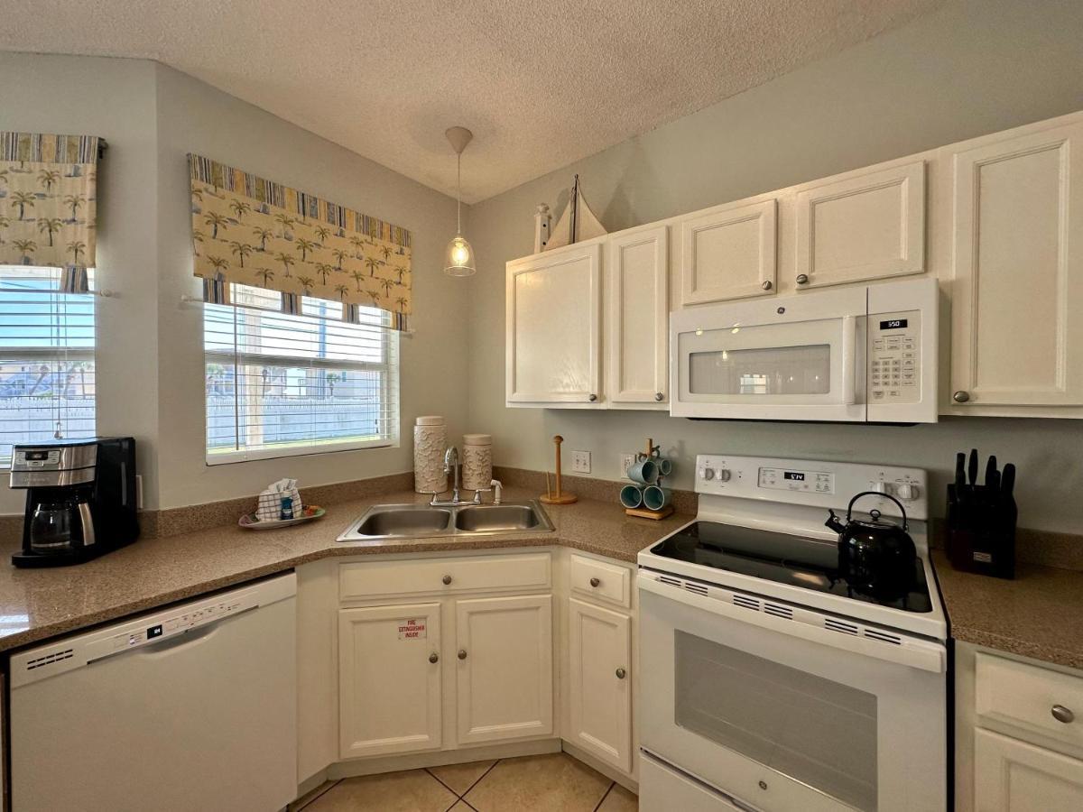 Sandpiper Cove 9111 *