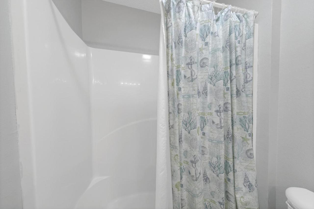 Holiday home Crystal Village Ii 18a - 2bedroom 2ba Near The Sleeps 6! Destin
