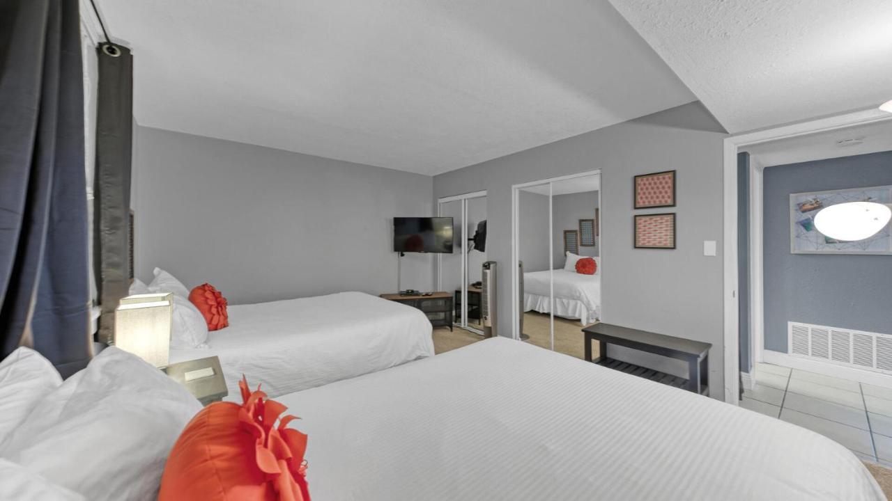 Dolphin Point 601b - Remodeled 2br With Harbor Views Holiday home Destin