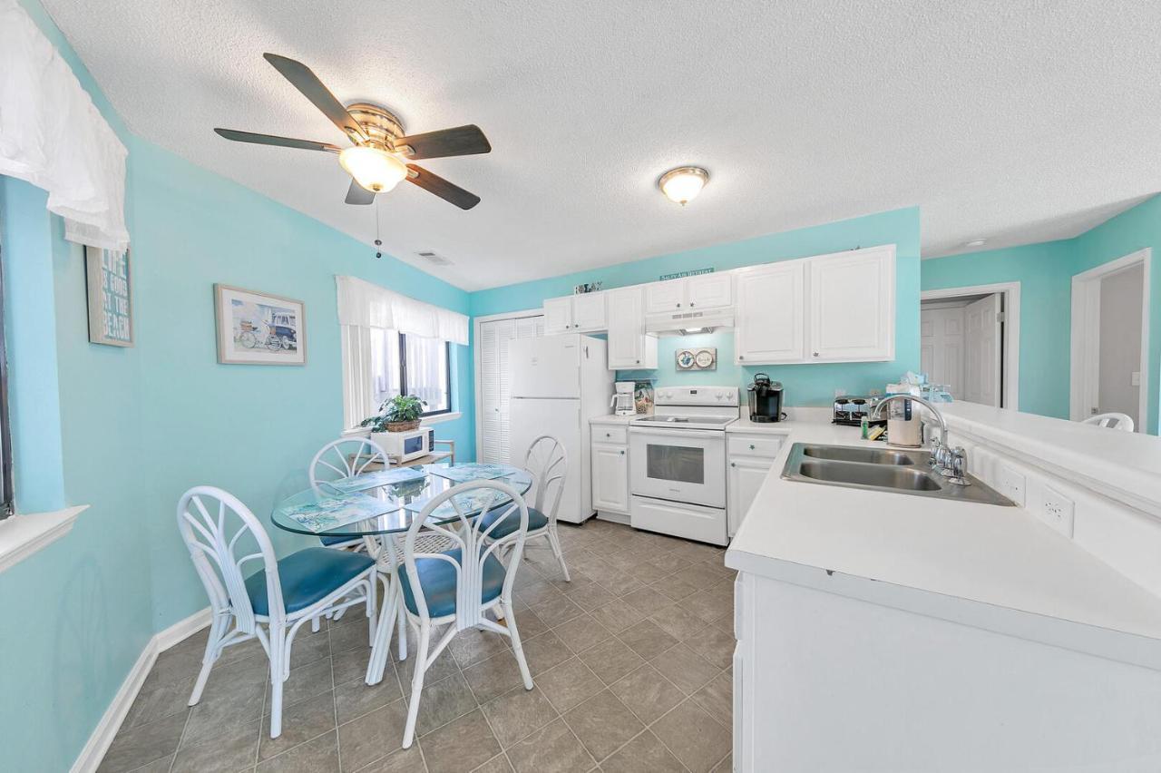 Crystal Village Ii 18a - 2bedroom 2ba Near The Sleeps 6! *