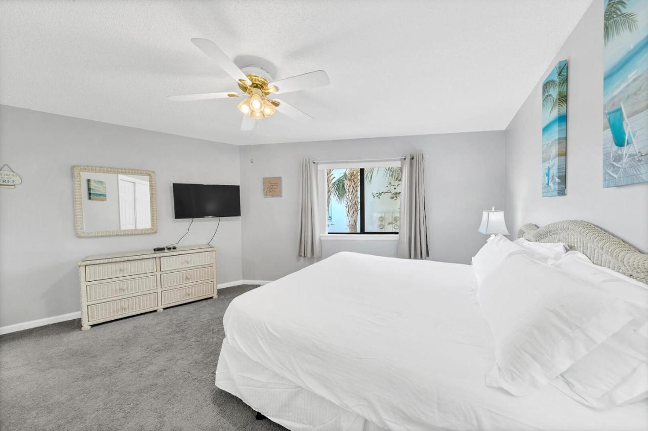 Crystal Village Ii 18a - 2bedroom 2ba Near The Sleeps 6! Holiday home *