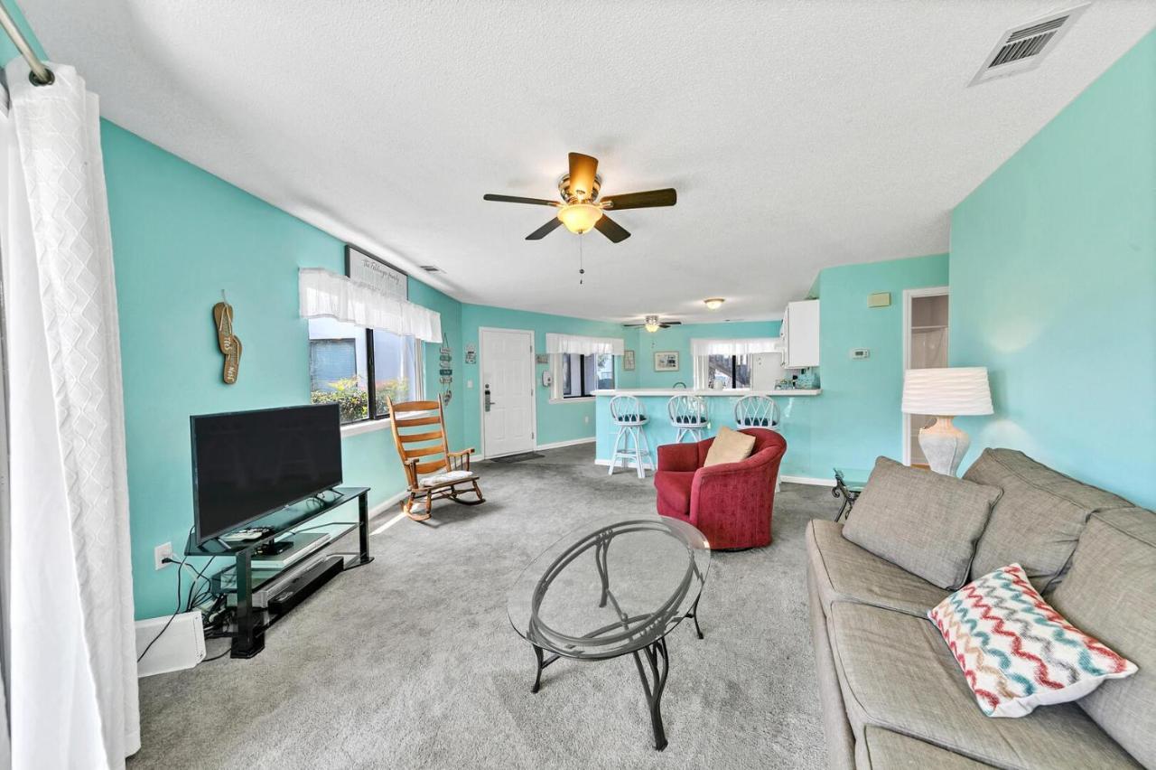 Holiday home Crystal Village Ii 18a - 2bedroom 2ba Near The Sleeps 6!