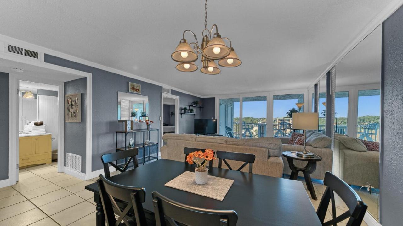 Dolphin Point 601b - Remodeled 2br With Harbor Views Holiday home Destin