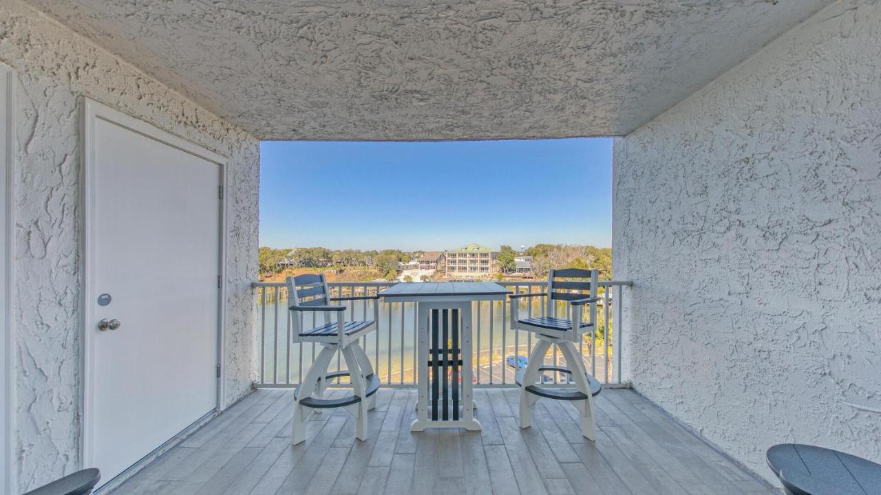 Dolphin Point 601b - Remodeled 2br With Harbor Views Holiday home