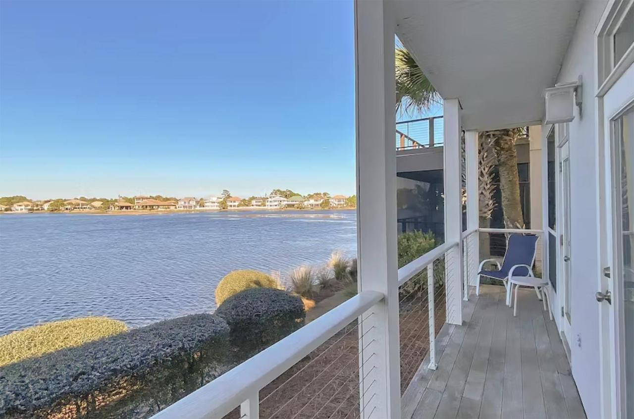 Holiday home Destiny #11a&b- Oasis
