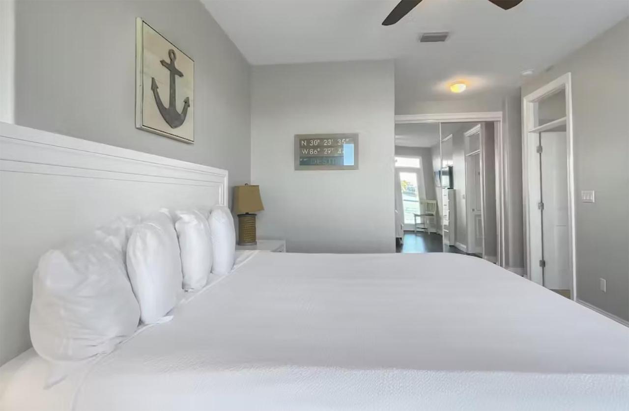 Holiday home Destiny #11a&b- Oasis