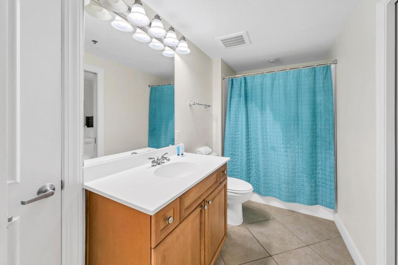Harbor Landing 101b - 3br With Harbor Views On Isle Holiday home