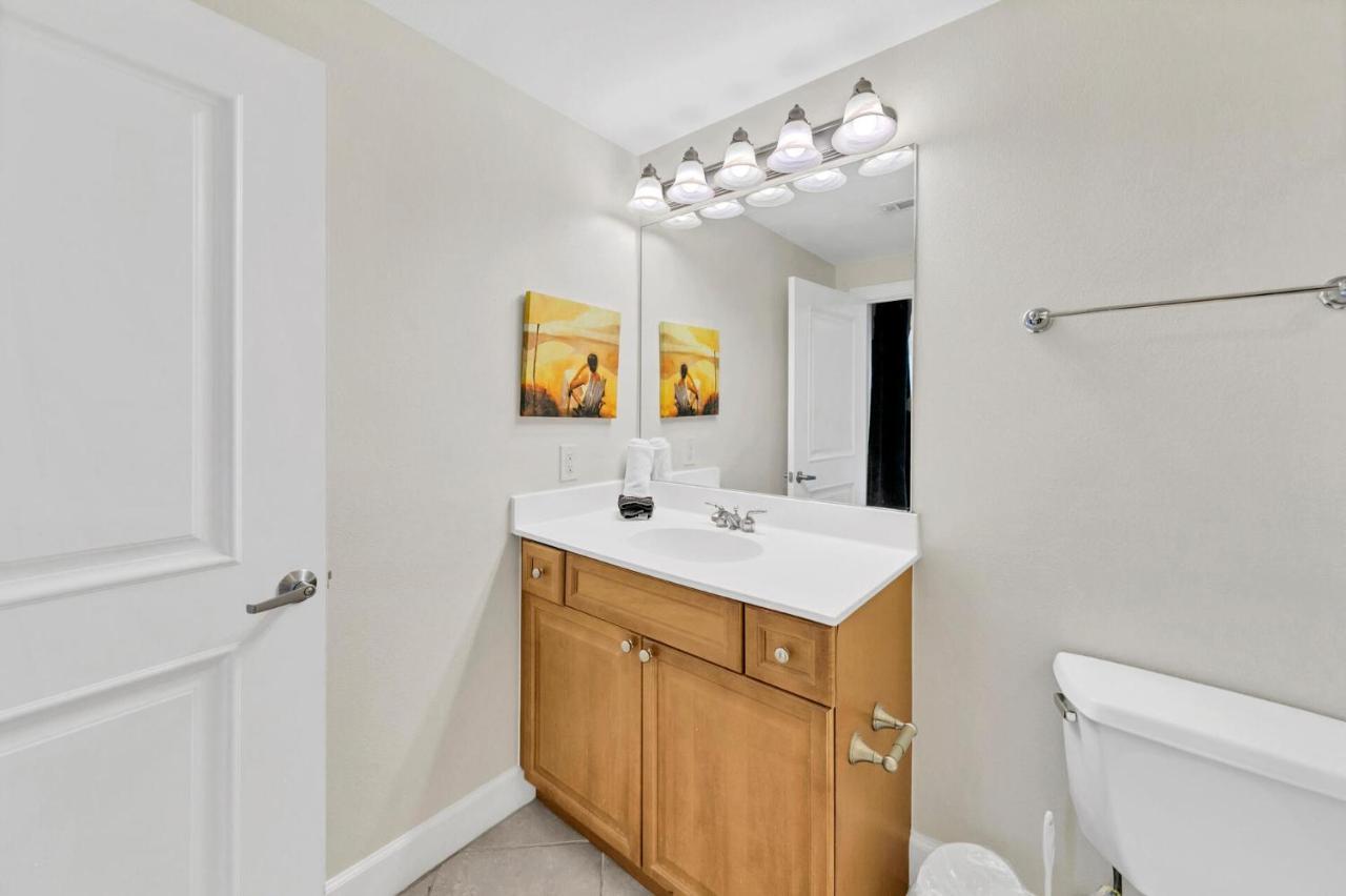 Harbor Landing 101b - 3br With Harbor Views On Isle Holiday home *