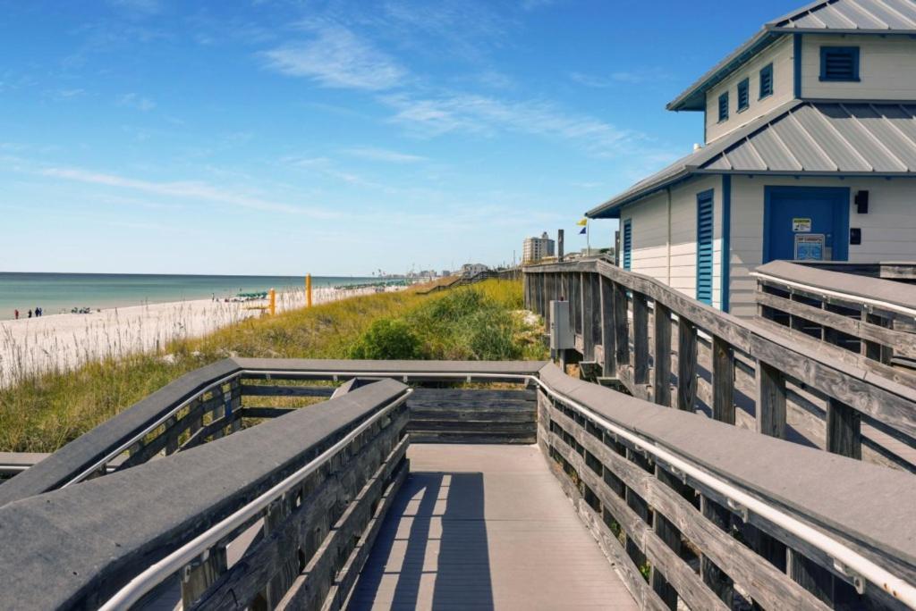 Holiday home A Little Nauti With Pool And Golf Cart