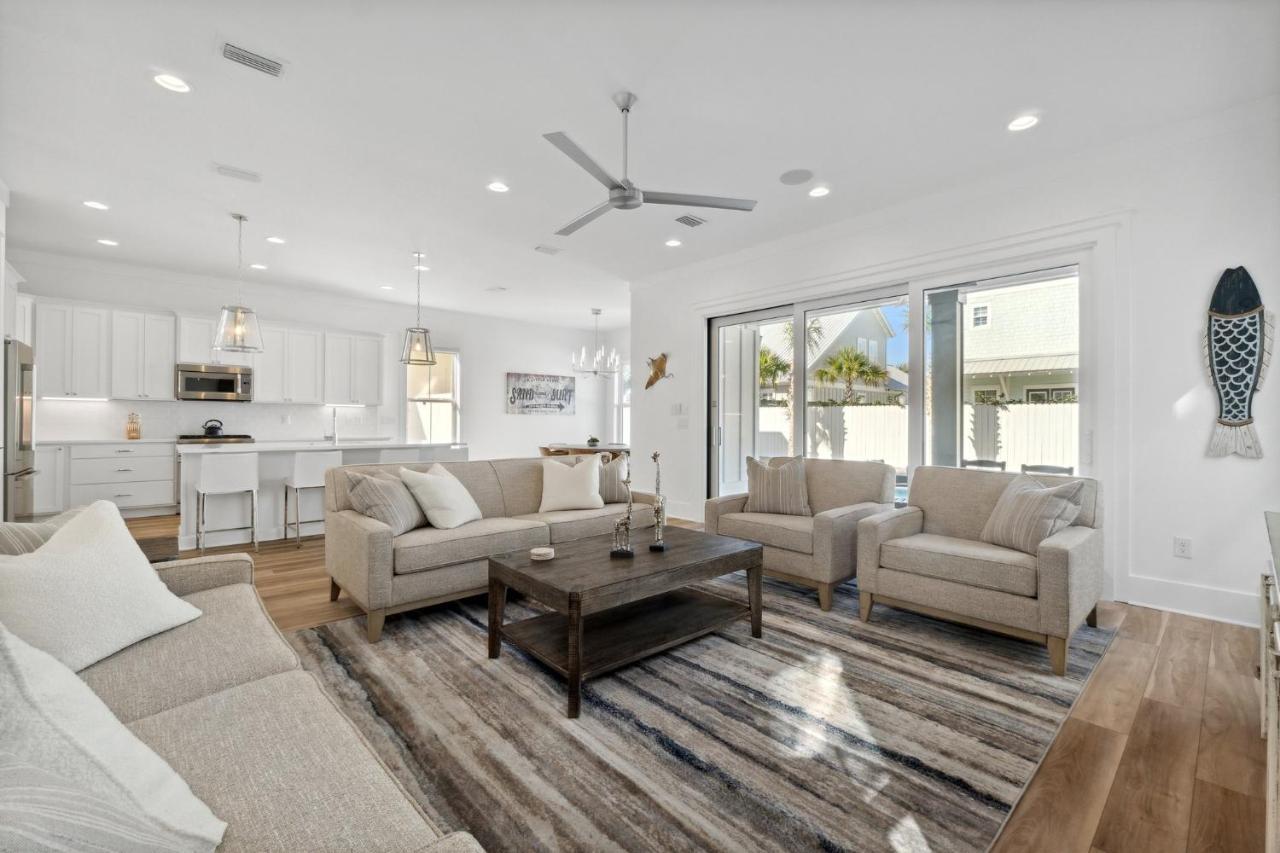 A Little Nauti With Pool And Golf Cart Holiday home Destin