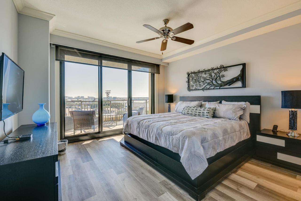 Apartment Emerald Grande Beach, Marina And Ocean View