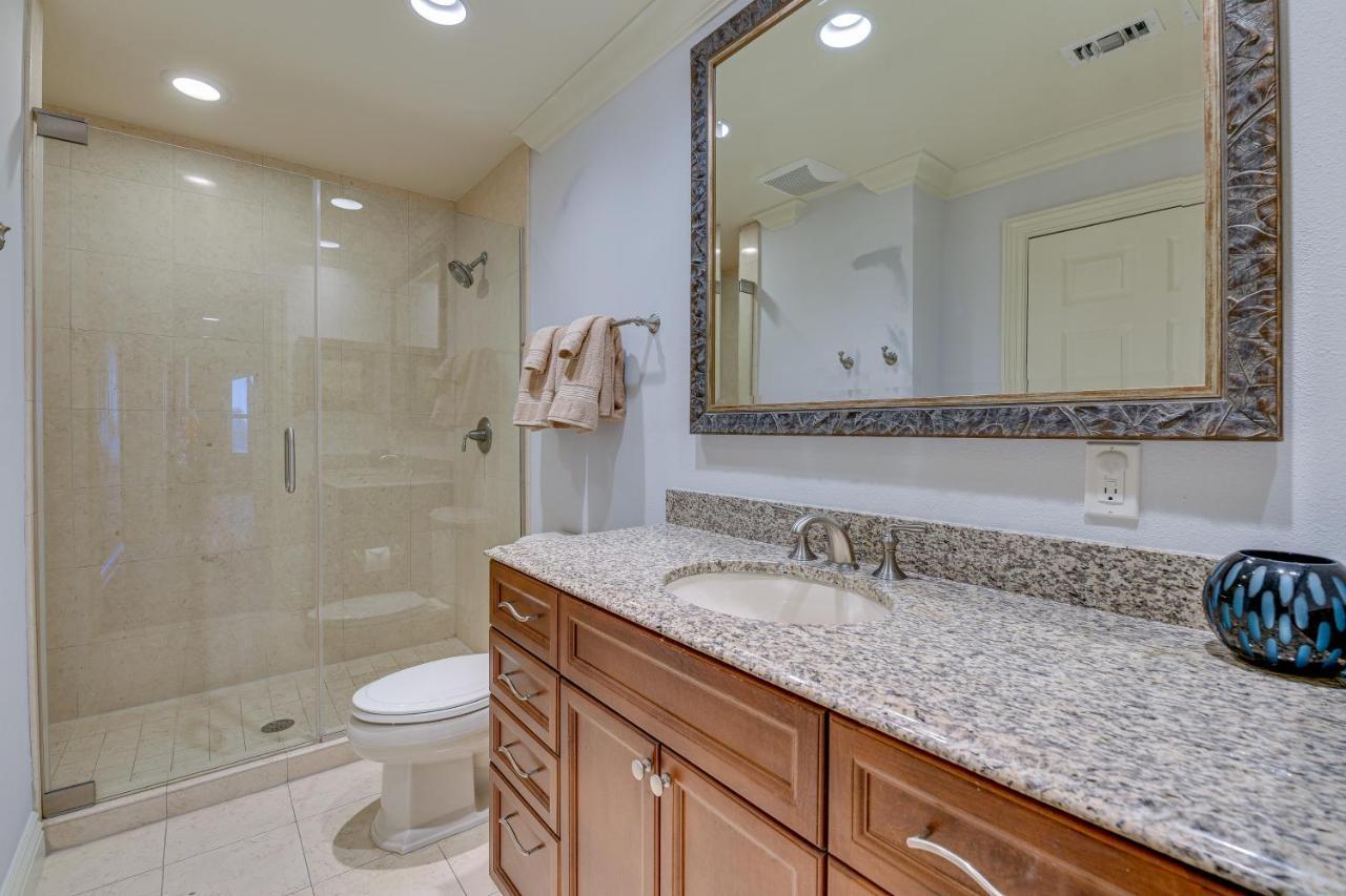 Emerald Grande Beach, Marina And Ocean View Apartment *