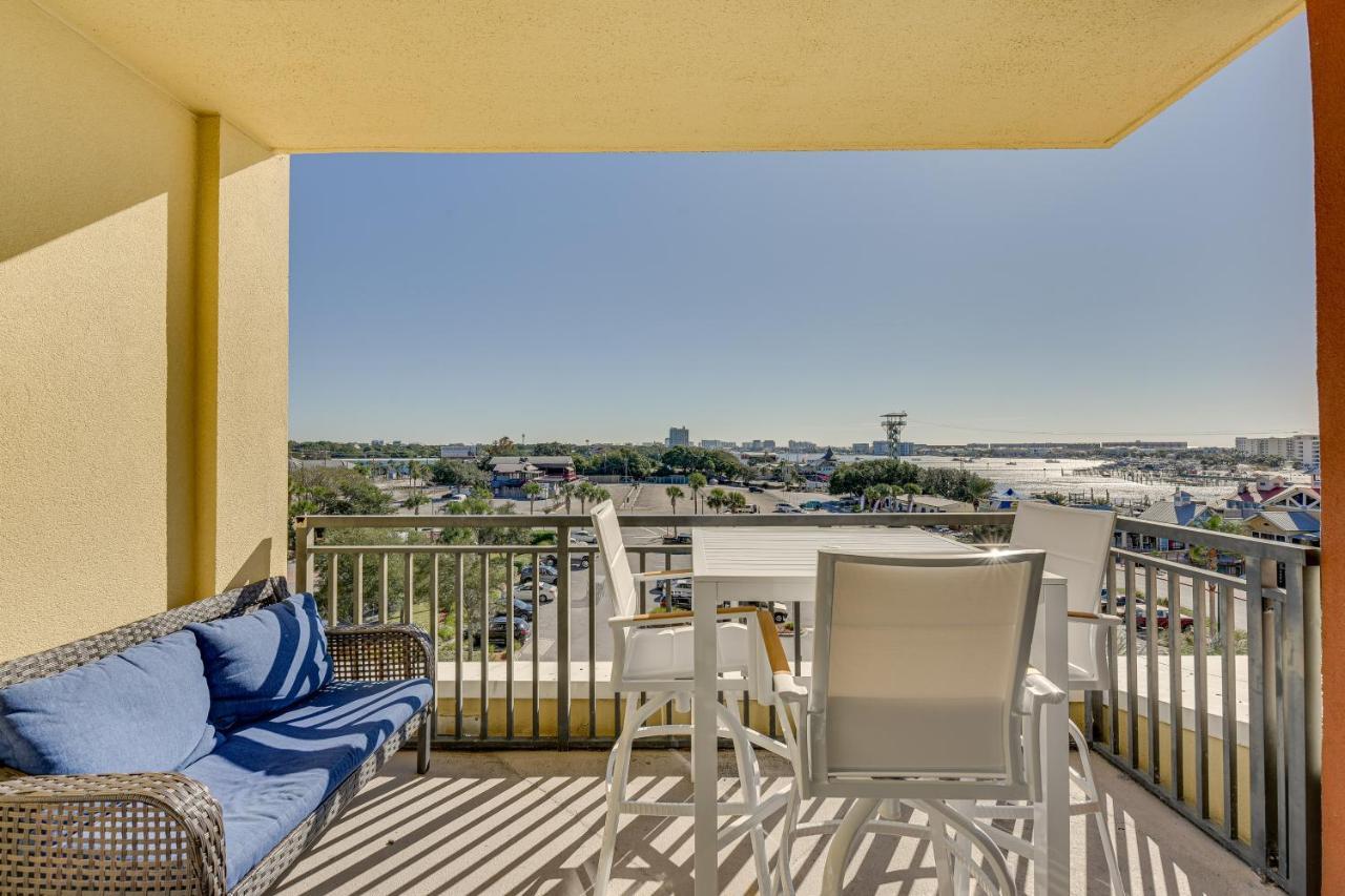 Apartment Emerald Grande Beach, Marina And Ocean View