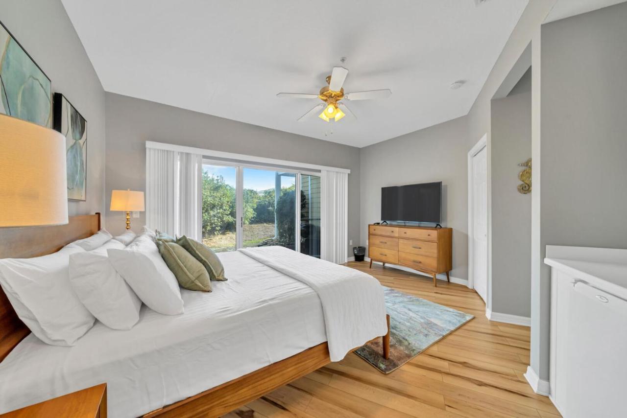 Walking Distance To Beach! Bc Pointe Townhomes 403 Holiday home *