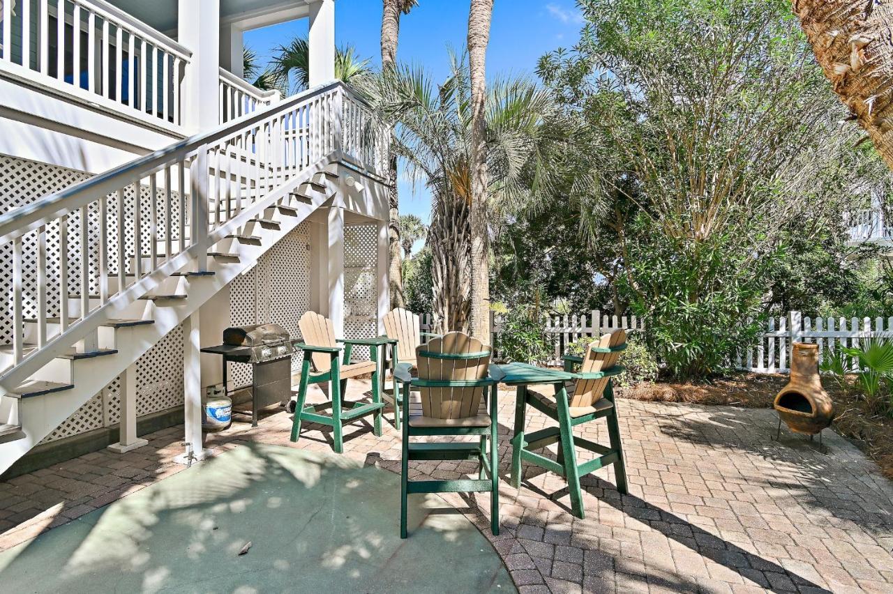 Serenity At Pointe Holiday home *