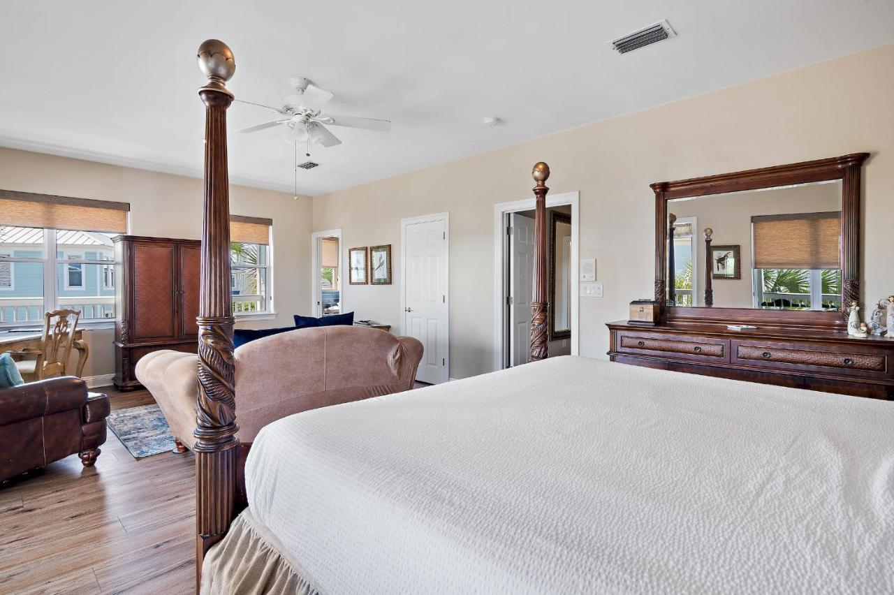 Serenity At Pointe Holiday home *