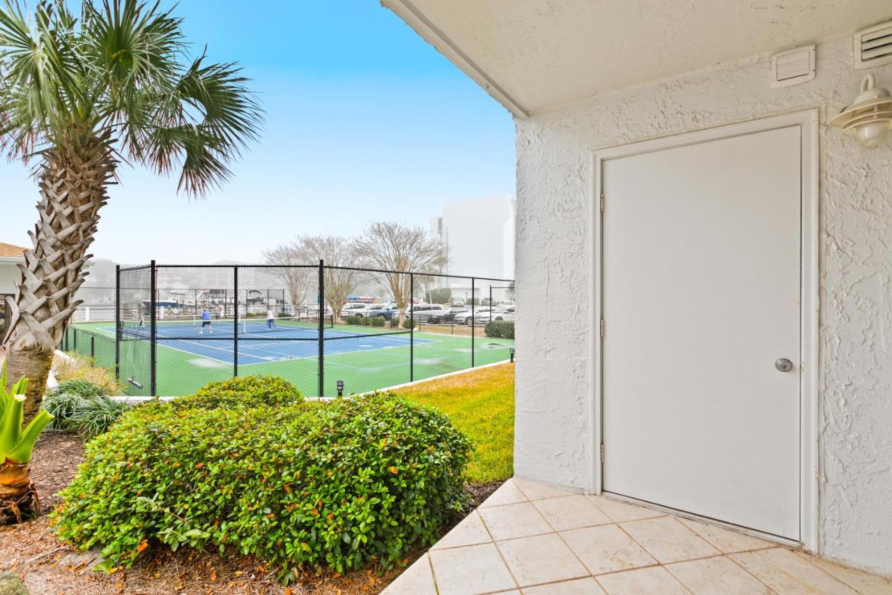 Apartment Dolphin Point 105a