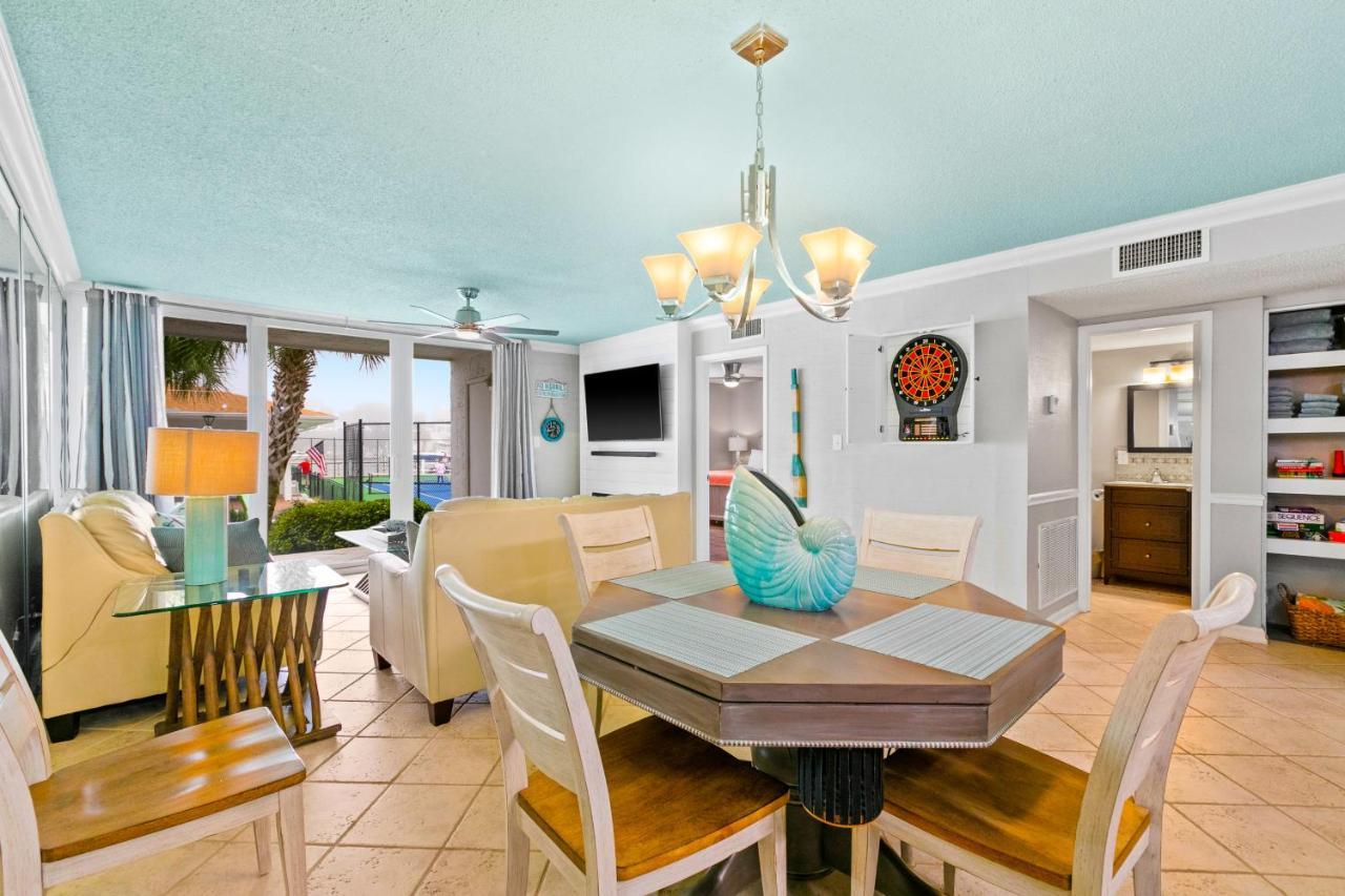 Apartment Dolphin Point 105a