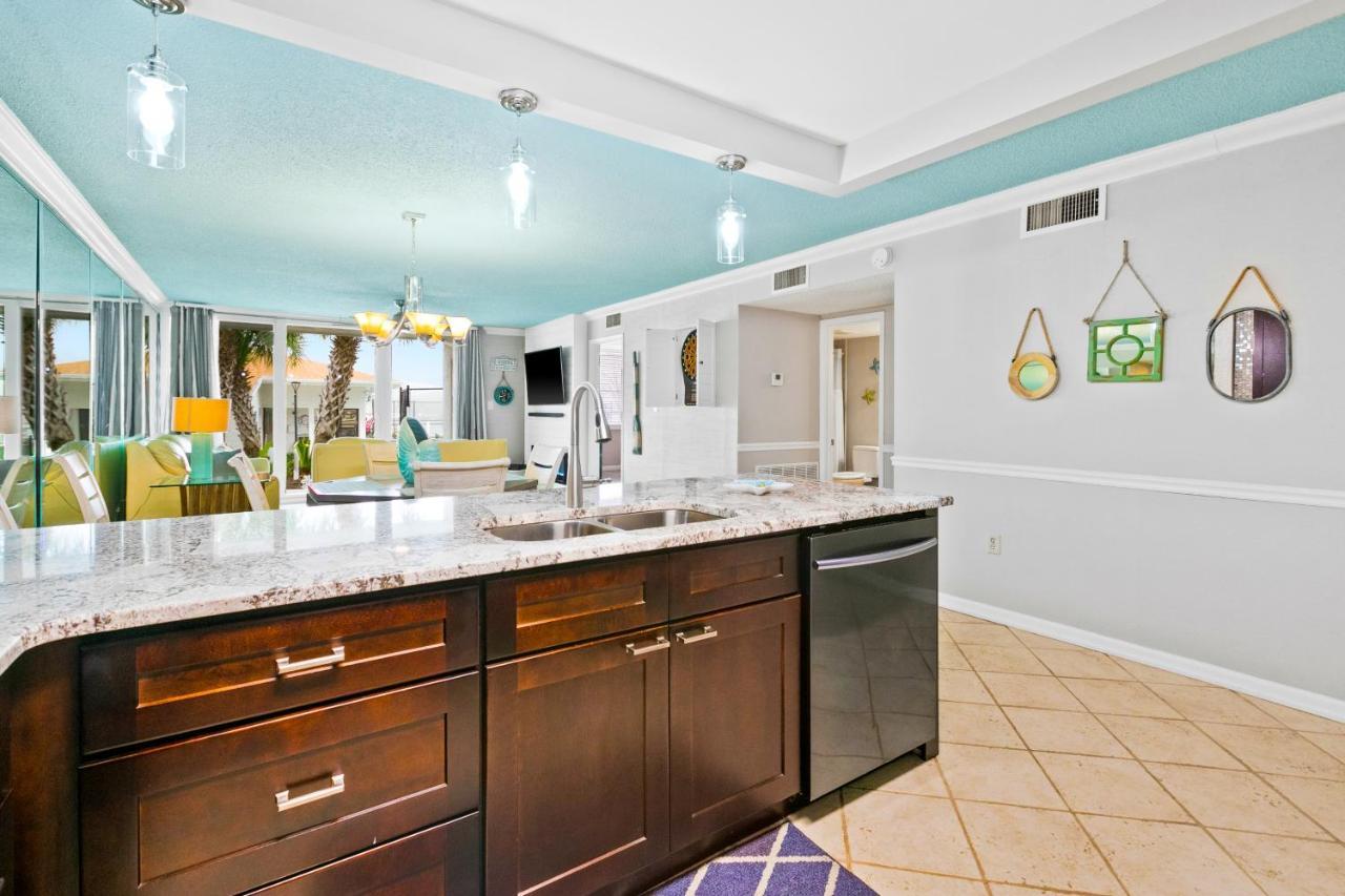 Apartment Dolphin Point 105a *