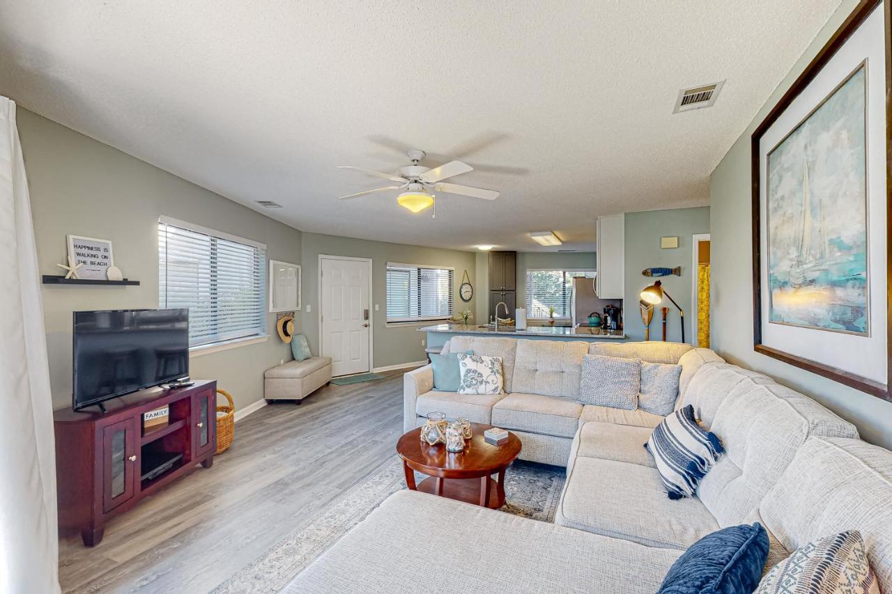 Crystal Village, Unit 20a Apartment *