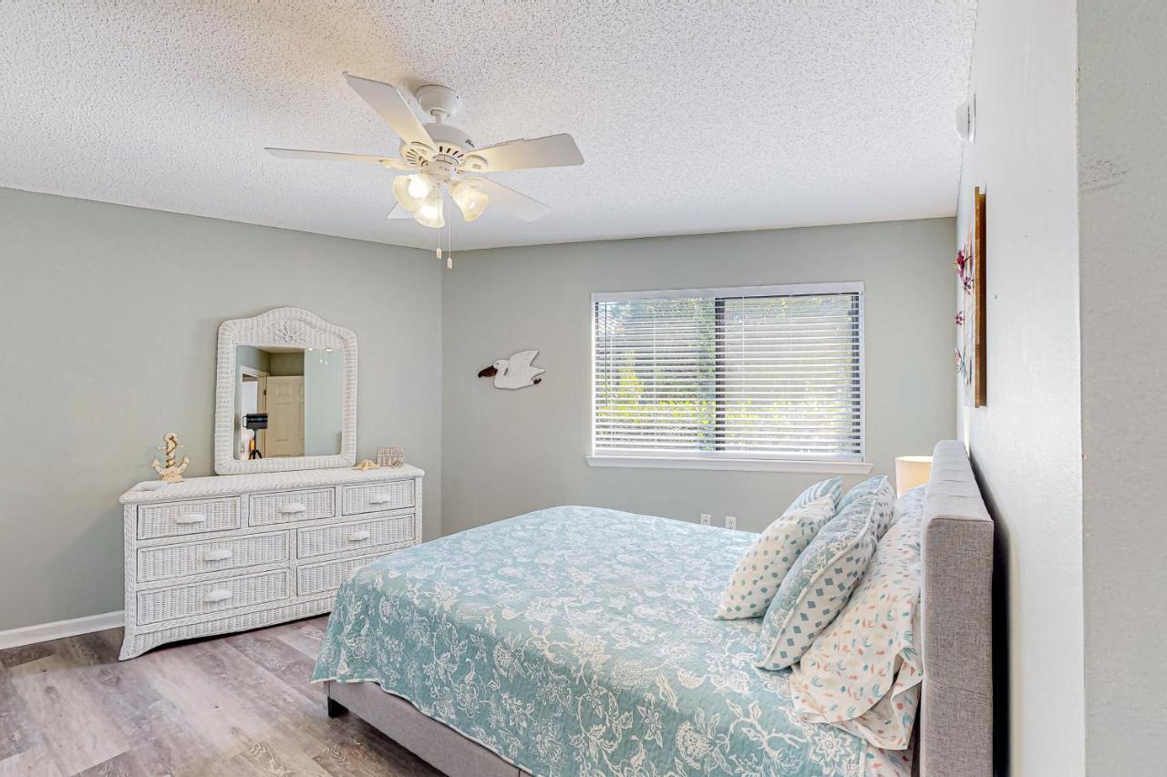 Crystal Village, Unit 20a Apartment *
